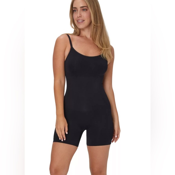 Maidenform Other - Maidenform seamless romper form control small NWT
